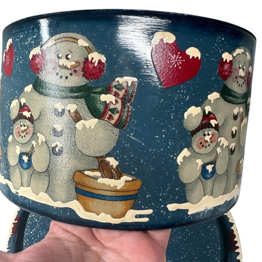 Vintage Metal Cake Carrier Christmas Holiday Snowman Painted - Picture 11 of 16